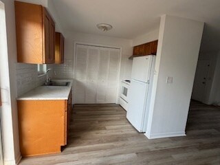 Building Photo - 3041 Park Ln