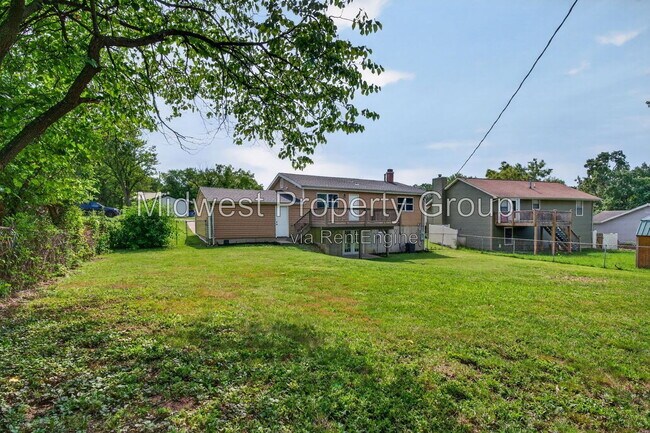 Building Photo - 13 S Perry Cir