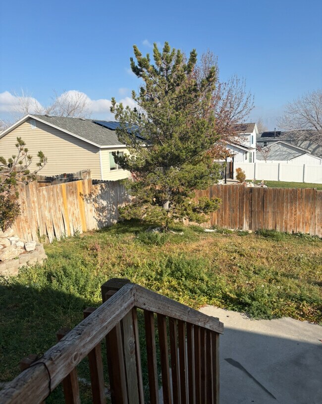 Building Photo - 6189 Dewdrops Dr