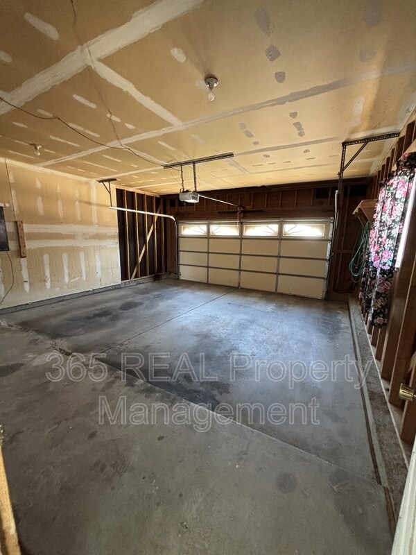 Building Photo - 2171 31st St