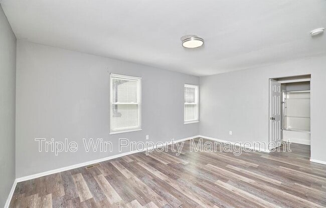 Building Photo - 1544 Rishon Hill Dr