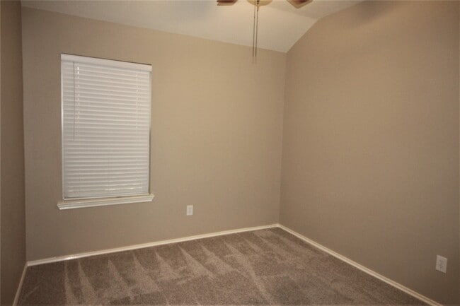 Building Photo - 3604 Kale St