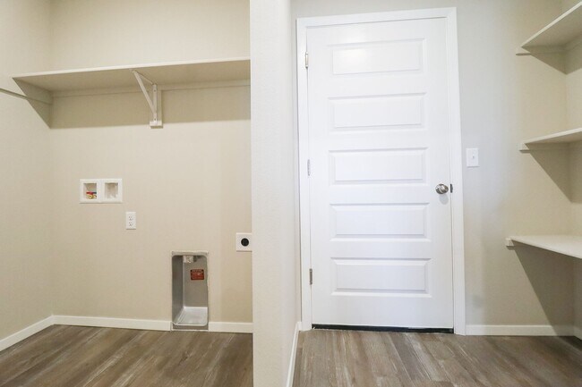 Building Photo - New Construction with Pond View! 4 Bed 2 Bath Broken Arrow