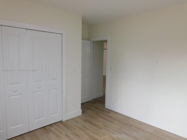 Building Photo - 3333 SW 89th Ave