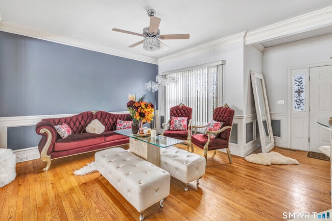 Building Photo - 240 Highland Ave