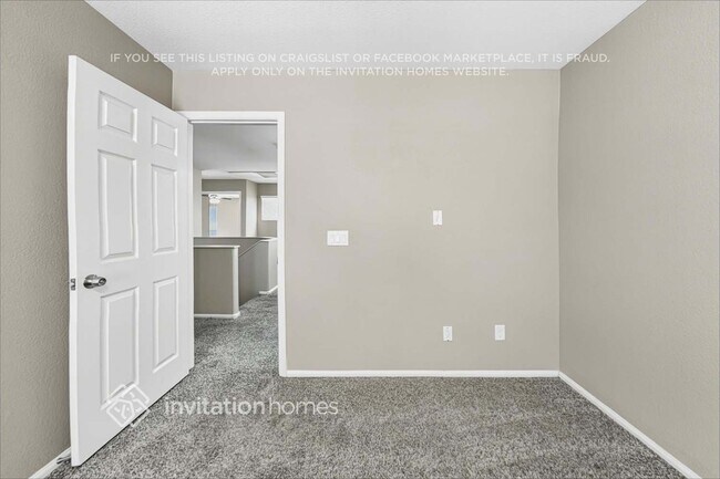 Building Photo - 12656 W Orange Dr