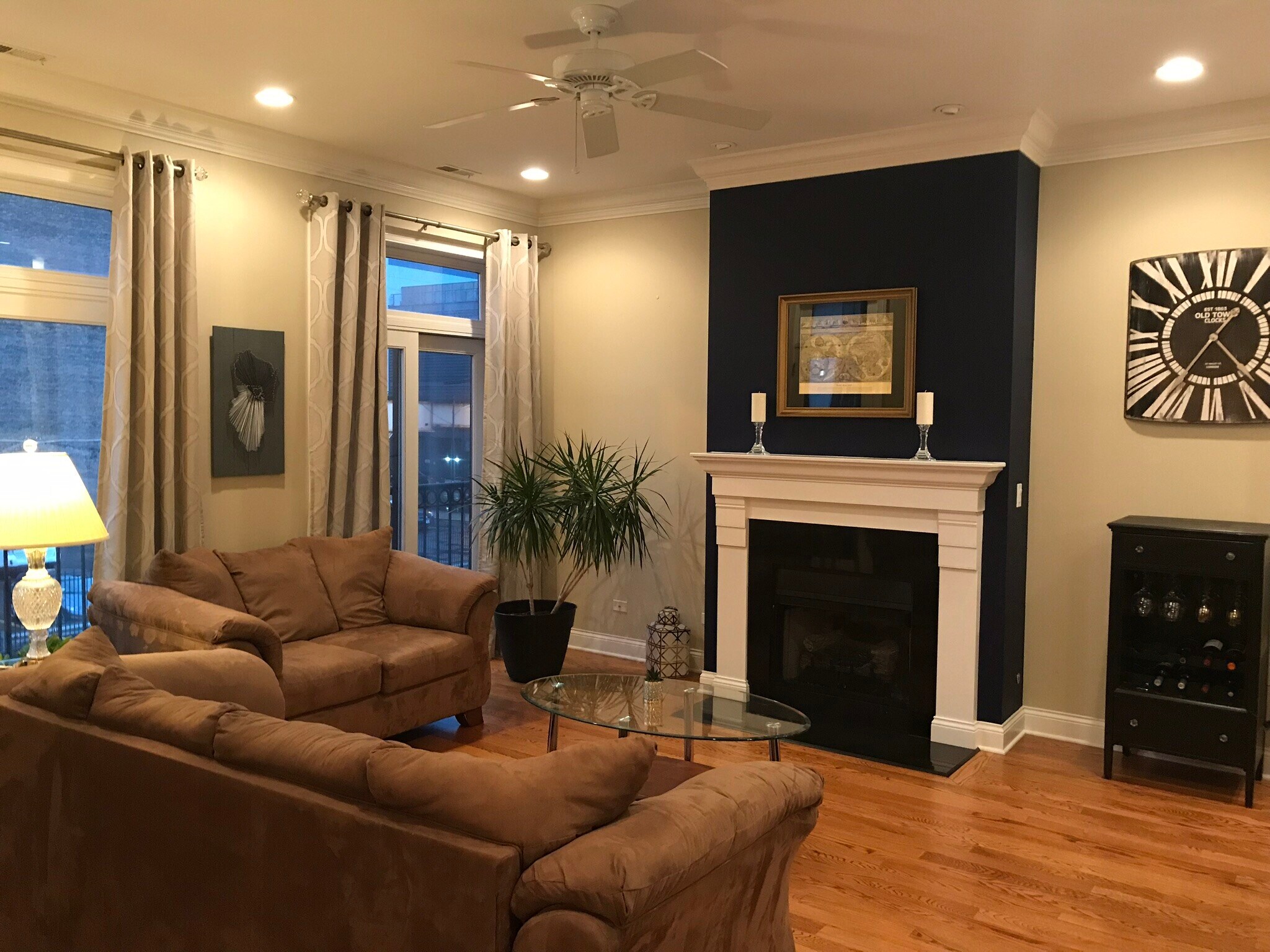 living room - 210 N Halsted St