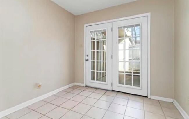 Building Photo - 6610 Marshall Pl Dr