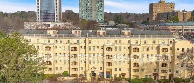 Building Photo - 2855 Peachtree Rd NE
