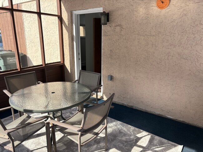 Building Photo - 77 Winding Ln