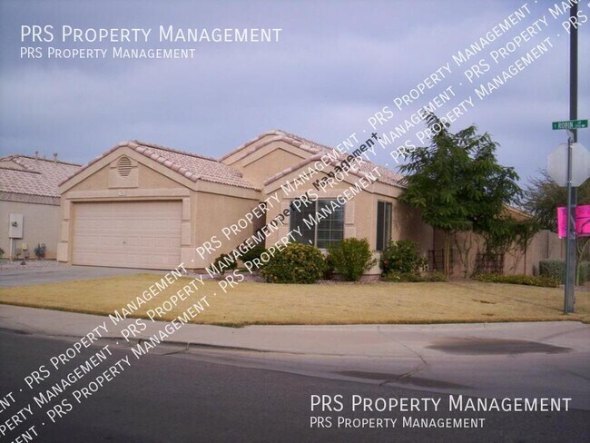 Building Photo - 1744 E Robin Ln