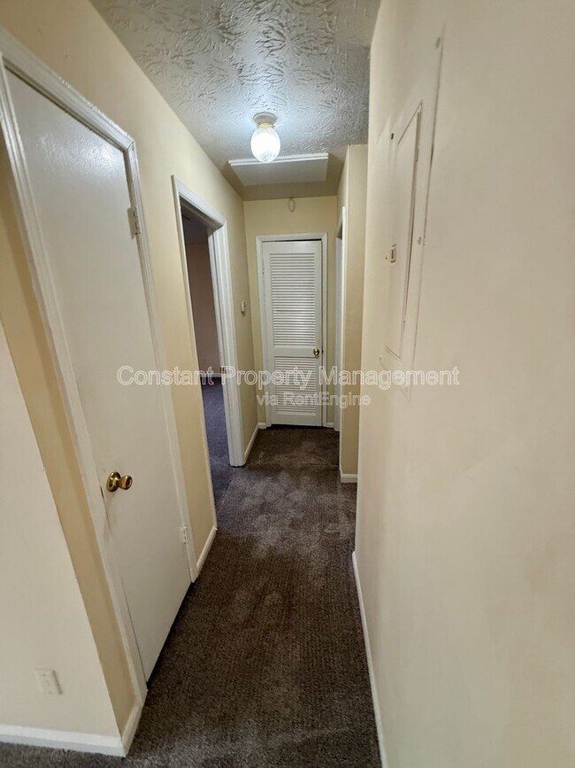 Building Photo - 4357 Azalea Dr