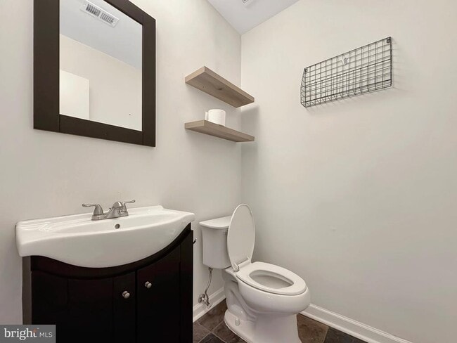 Building Photo - 38 Carriage House Cir