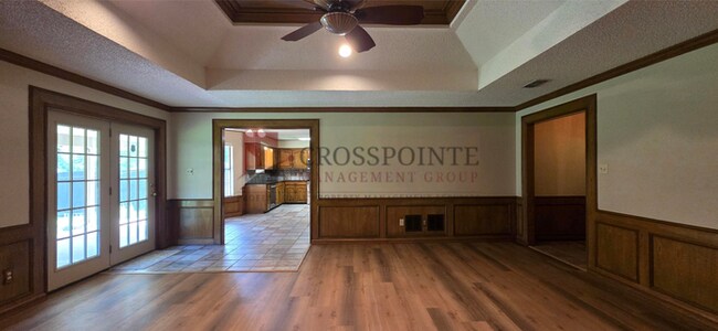 Building Photo - Spacious and Stunning 3 Bedroom 2 Bath Home in Longview!