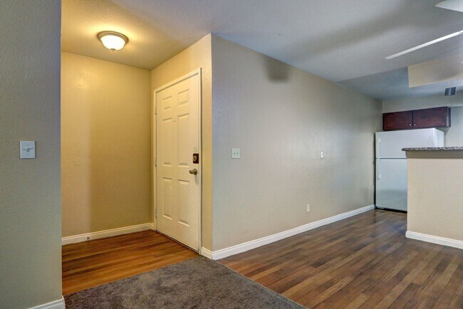 Building Photo - 2750 S Durango Dr