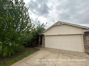 Building Photo - 12016 SW 10th St