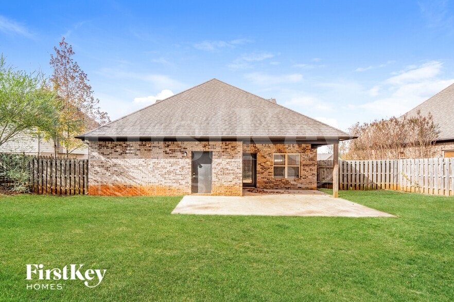 Building Photo - 6366 Cove Ln