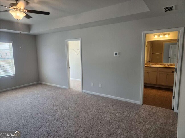 Building Photo - 832 Cygnet Ln