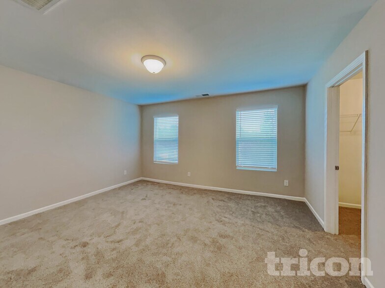 Building Photo - 501 Eastfair Dr