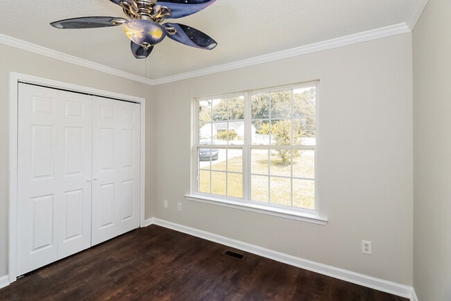 Building Photo - 156 Cook Rd NW