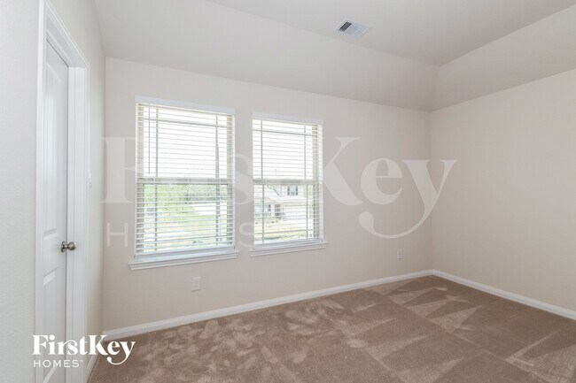 Building Photo - 6459 Blimp Base Blvd