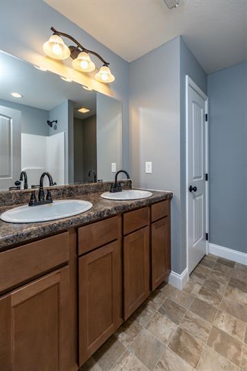 Building Photo - 910 Warrior Hill Dr