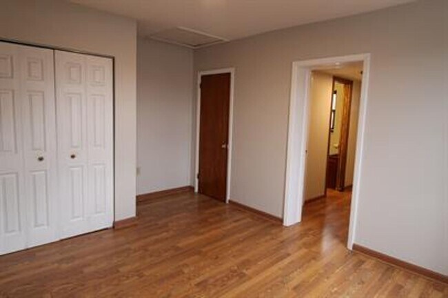 Building Photo - 845 Western Ave