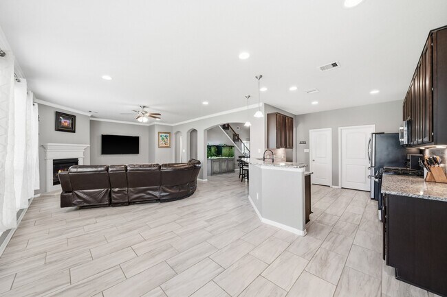Building Photo - 4538 Buentello Dr