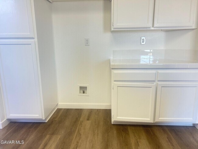 Building Photo - 3039 Conestoga Canyon Rd