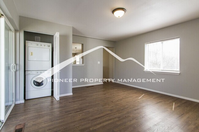 Building Photo - 41 S Osceola St