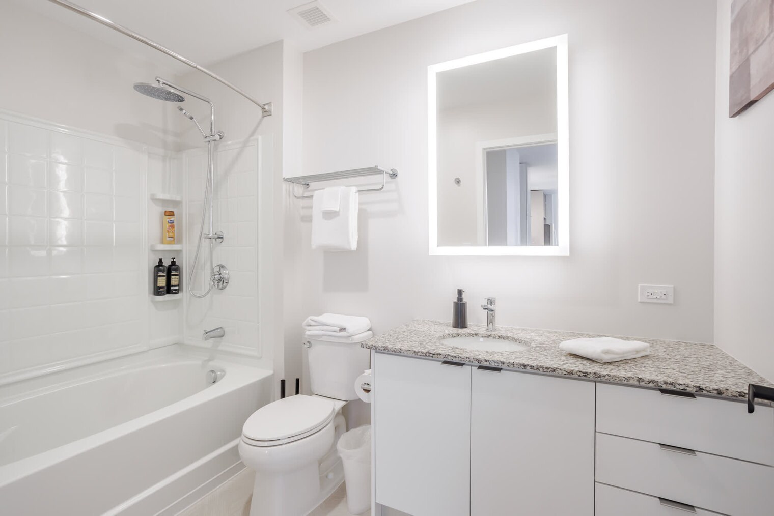 Building Photo - 9-JAN-JAN E 4th St