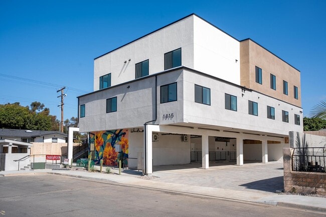 Building Photo - LIV @ Siesta