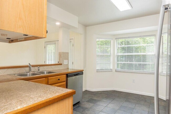 Building Photo - 2254 Matthew Cir