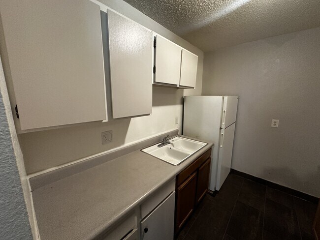 Building Photo - 1275 Wolff St