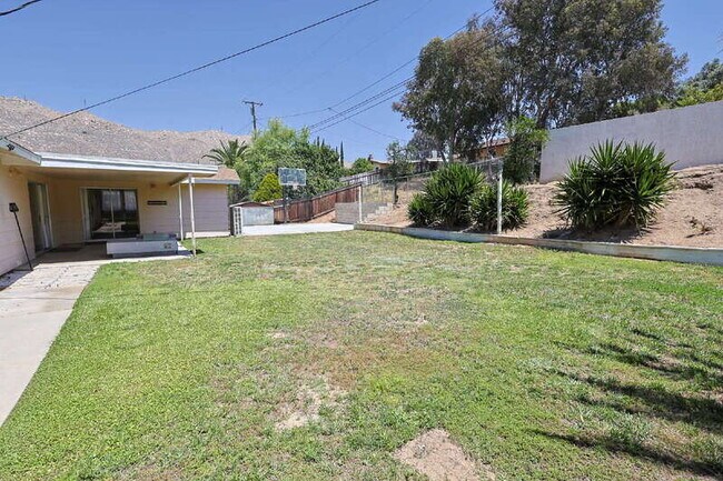 Building Photo - 20450 College Blvd