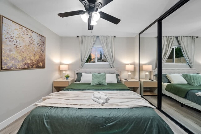 Building Photo - 9827 San Diego St