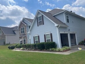 Building Photo - 1105 Thornebrooke Ct