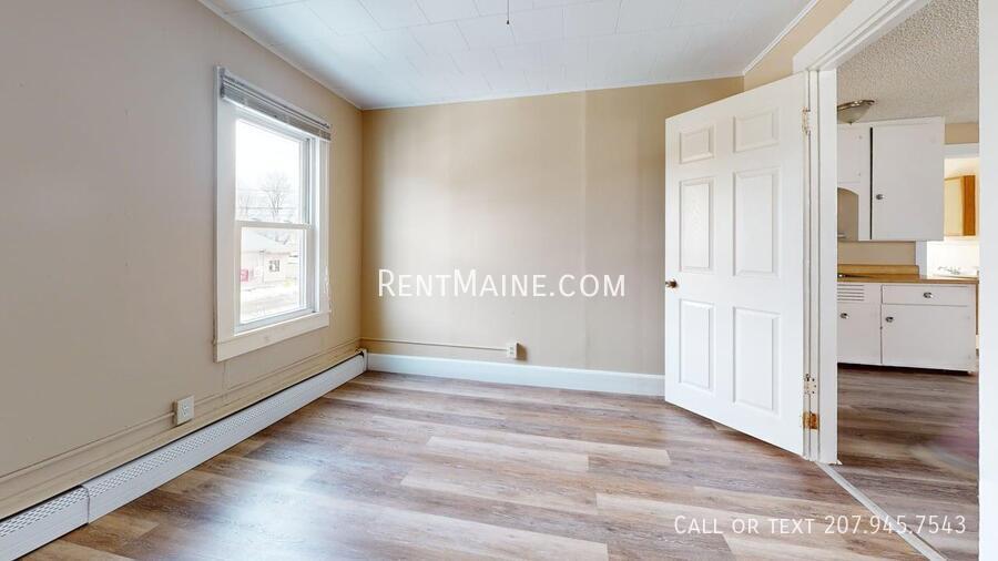 Building Photo - 172 College Ave