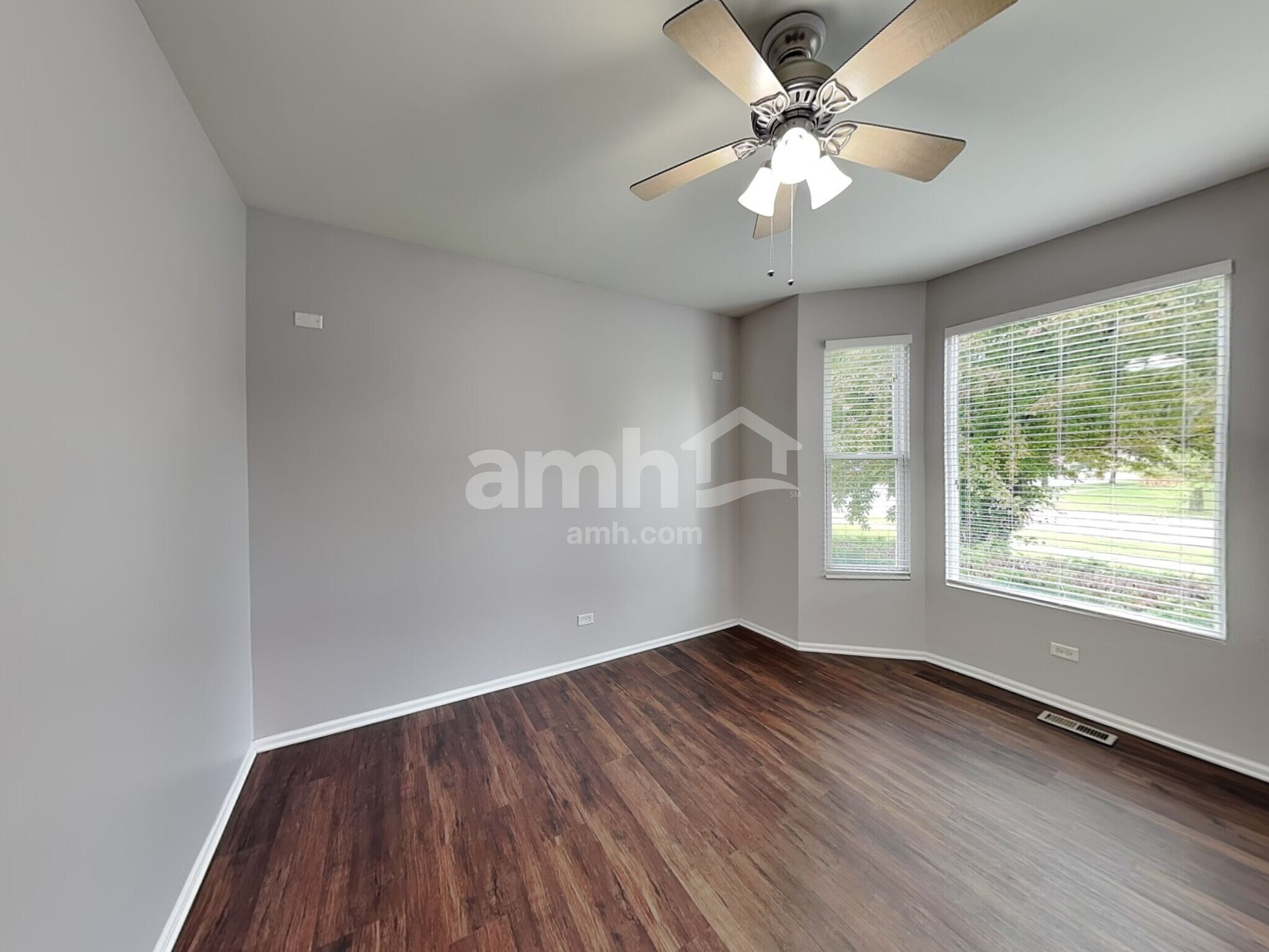 Building Photo - 1400 Bridgehampton Dr