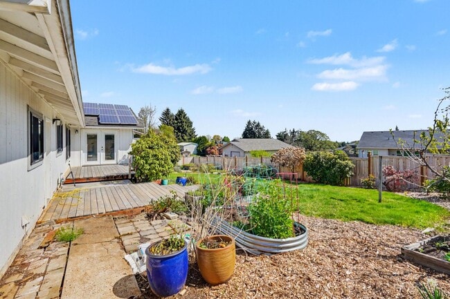 Building Photo - 4 bed, 2 bath single-level home in quiet West Salem neighborhood!