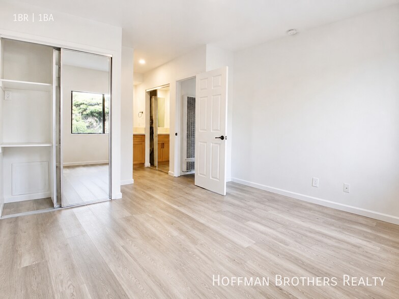 Building Photo - 1240 S Bronson Ave