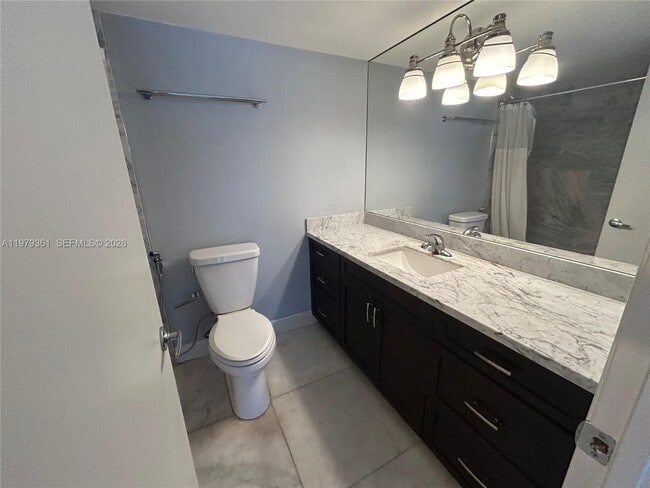 Building Photo - 18031 Biscayne Blvd