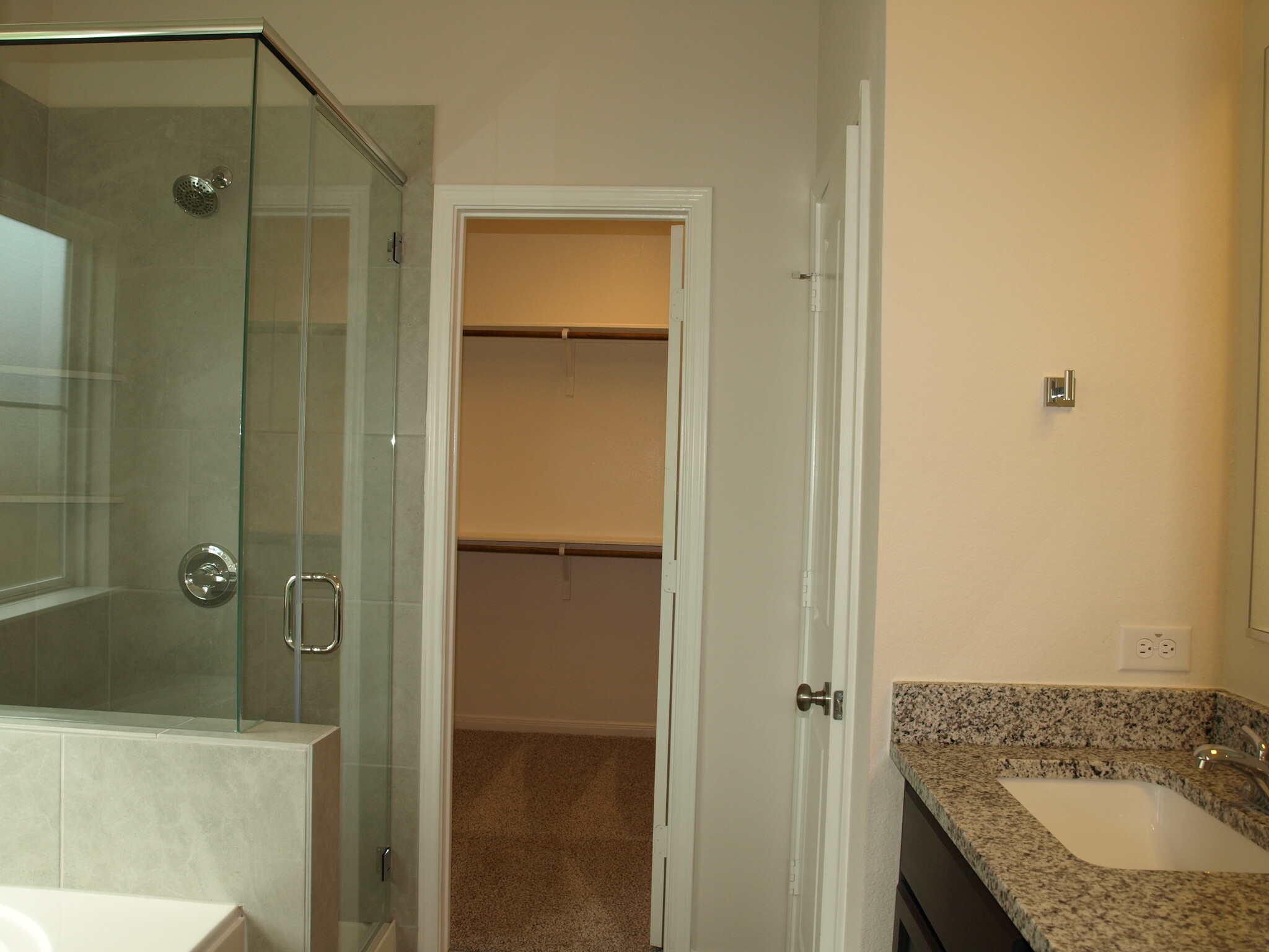Building Photo - 4140 Aransas Dr