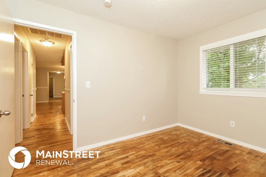 Building Photo - 4202 79th Ave W