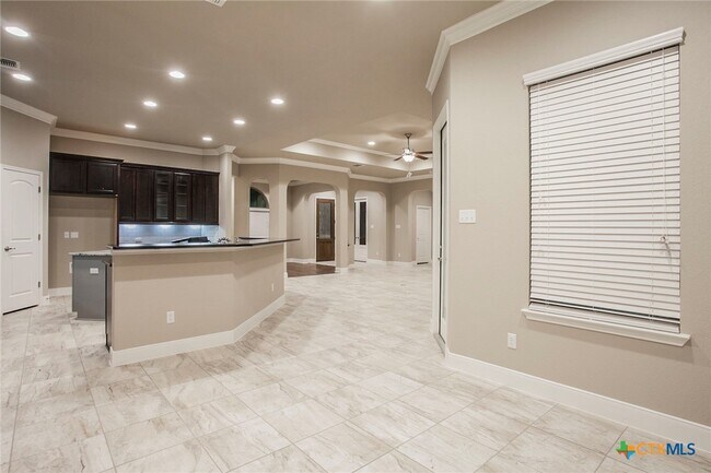 Building Photo - 549 Wills Pt Wy