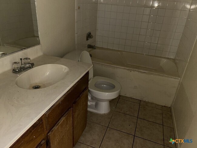 Building Photo - 4405 Greenlee Dr