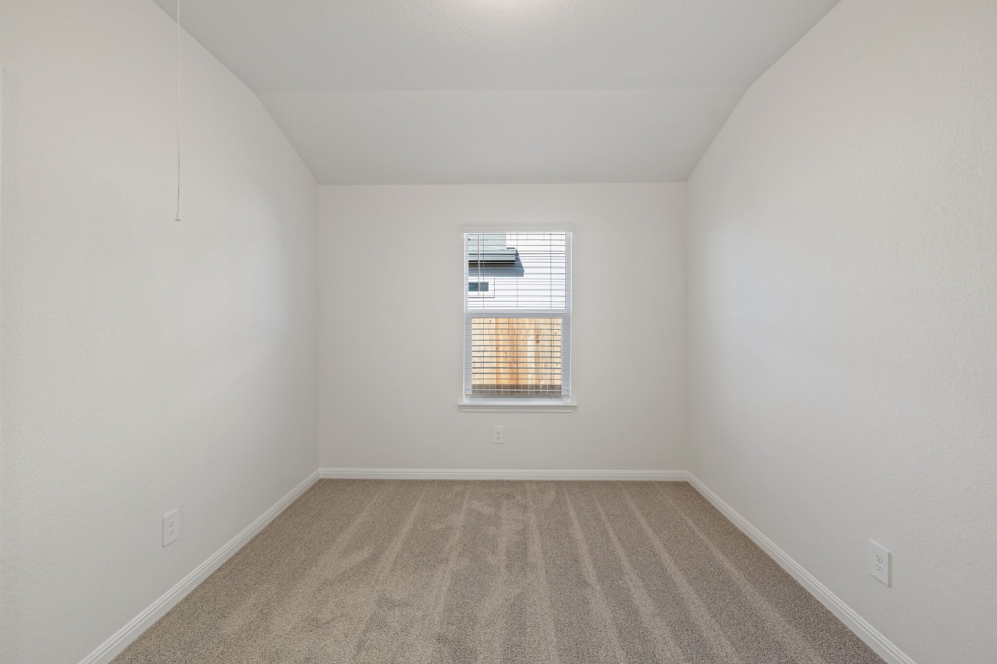 Building Photo - 5000 Stockton Ln