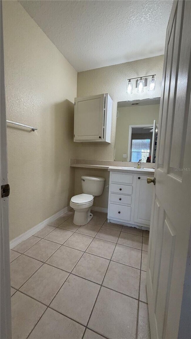 Building Photo - 2537 Maitland Crossing Way