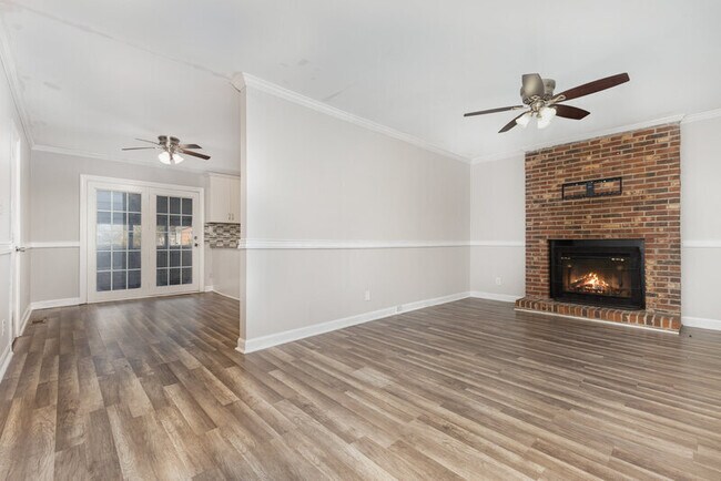 Building Photo - 8503 Beechbrooke Rd