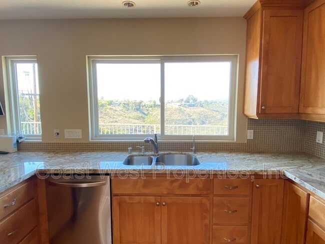 Building Photo - 4372 Argos Dr